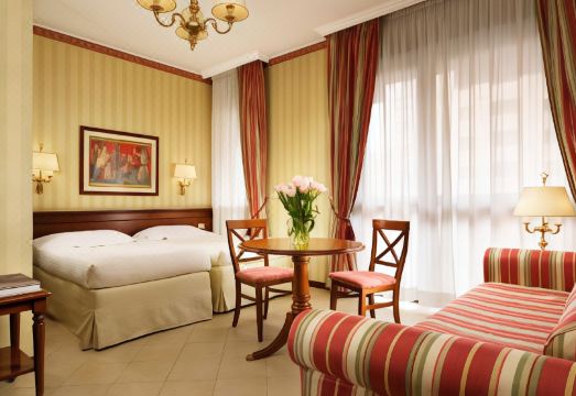 호텔 로비 전경