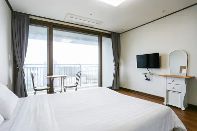 Rejina Pension Hotel in zona Jeju Bada Wi Olle Pension