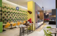 KHAS Semarang Hotel - breakfast