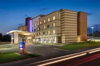 Fairfield Inn & Suites Kansas City Belton فنادق في Belton