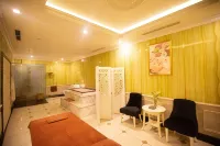 Central Hotel - ที่มีสปา