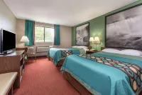 Super 8 by Wyndham Niagara Falls ON