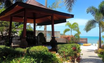 Lipa Bay Resort