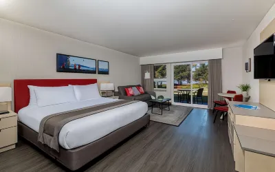 Best Western Plus Tin Wis Resort Hotels in Tofino