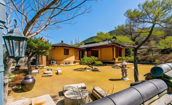 Byeokdosan Hwangtobonga Pension
