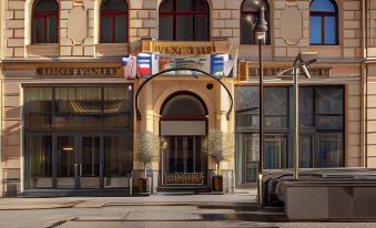 Hotel Kings Court