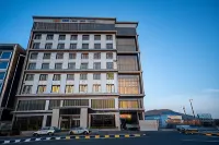 Best Western Plus Danat Almansak Hotel Hotels near 5 Riyal Shop