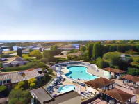 Sowell Residences les Lauriers Roses - Pools