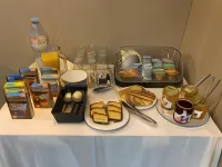 Hôtel le Saint Patrice - breakfast