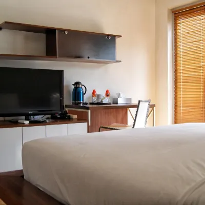 Flat06 Cipete Hotels near Fatmawati