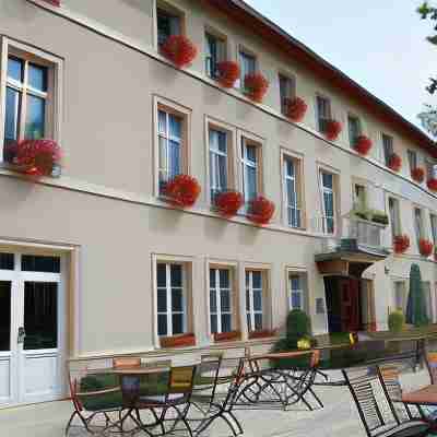 Logis Hôtel Clos de Mutigny Hotel Exterior