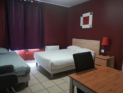 Hôtel Vauban فنادق في Clichy-sous-Bois