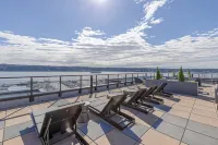 Marina Square Suites