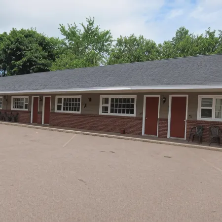 Stonehouse Motel and Restaurant
