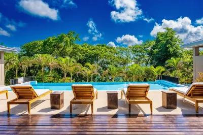 Copal Tree Lodge a Muy'Ono Resort Hotel di Jacinto Ville