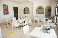 Hotel Uxulkah - พร้อมอาหารเช้า