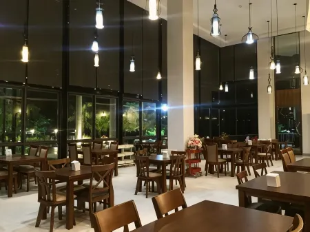 The Museum Hotel Отели рядом с достопримечательностью «Computer Center Silapakorn University»