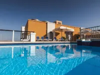 Sunseeker Holiday Complex Hôtels à : Buġibba