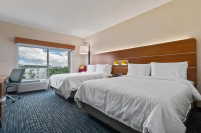 Holiday Inn Express & Suites Orlando - Lake Buena Vista Отели в г. Орландо