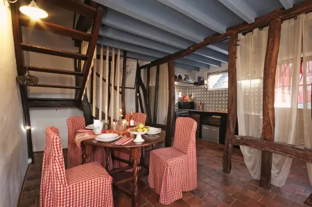 Le Pommenial de la Hérissonnière Отели в г. Ла-Крупт