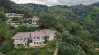 The Retreat Costa Rica - Wellness Resort & Spa Hotels in Zaragoza