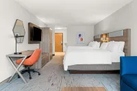 Holiday Inn Express & Suites Detroit Northwest - Livonia