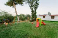 Ampavris Family Apartments