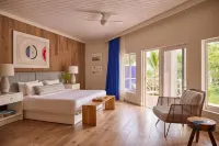 Coral Sands Hotel