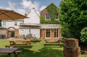 Hewitt's Restaurant & Rooms