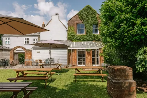 Hewitt's Restaurant & Rooms Hotel di Newport