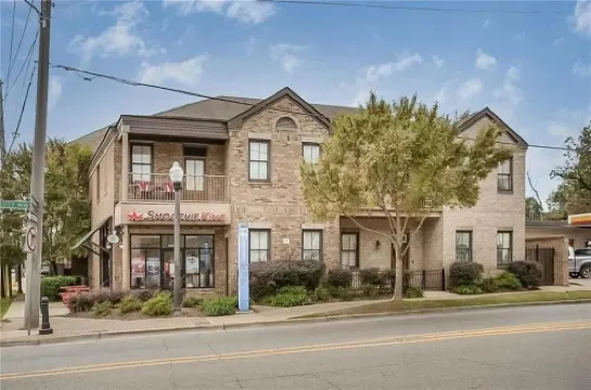 Game Day Condo right on the strip. Walking distance to Bryant Denny Stadium!