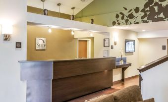 Sleep Inn & Suites Queensbury - Lake George