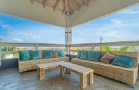 Luxurious Ocean View Getaway