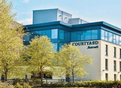 Courtyard Glasgow Airport