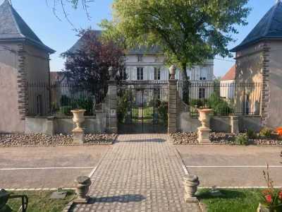 Le Château de Failloux Hotels in Epinal