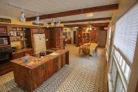 Admiral Peary Inn Hotel di Fryeburg