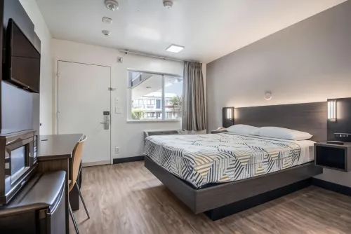 Motel 6 College Station, TX - Bryan