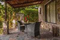 트리 오브 라이프 반빌라스 리버레지  호텔