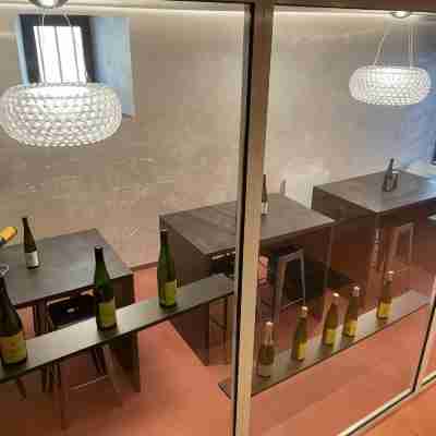 The One Apartments Dining/Meeting Rooms