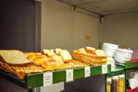 Premiere Classe Rodez - breakfast