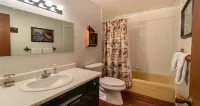 Peaceful condo on river in downtown WP w/ pool