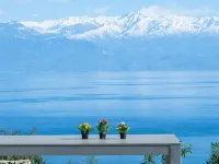 Hilltop Residences Hotels in Petalidi