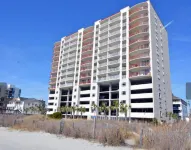 Luxury Pools and Stunning Ocean Views - Exquisite Penthouse Escape