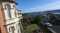 The Grand on Macfie - Ocean View