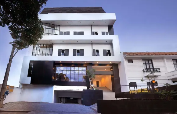 魯米尼三寶壟酒店