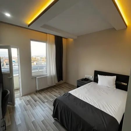 Atlihan Plus Hotel