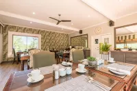 La Roca Guest House - Breakfast