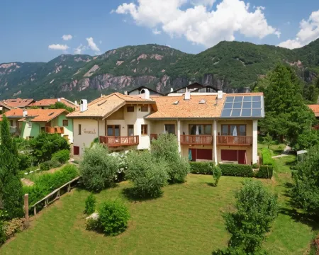 Bio Hotel Kaufmann Hotels in Ora