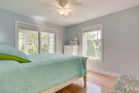 Beachfront Luxury Home-Lake Views, Fire Pit, Large Yard, Game Room-Walk to Town