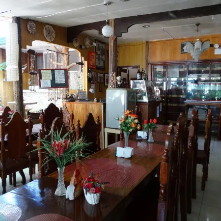 D' Lucky Garden Inn